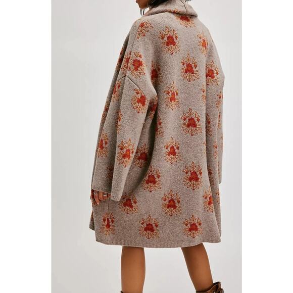 Free People Bali Ayla Scarf Cardi in Autumn Combo MSRP $298 size Small Oversized - Picture 2 of 2